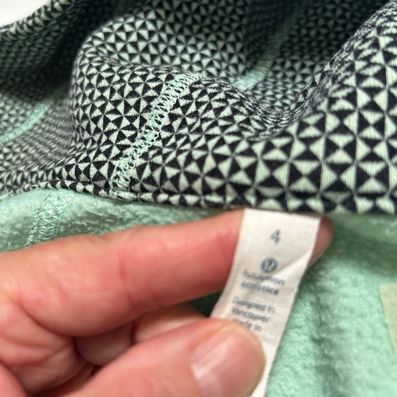 Lululemon Scuba Hoodie Size 4 - Picture 5 of 7